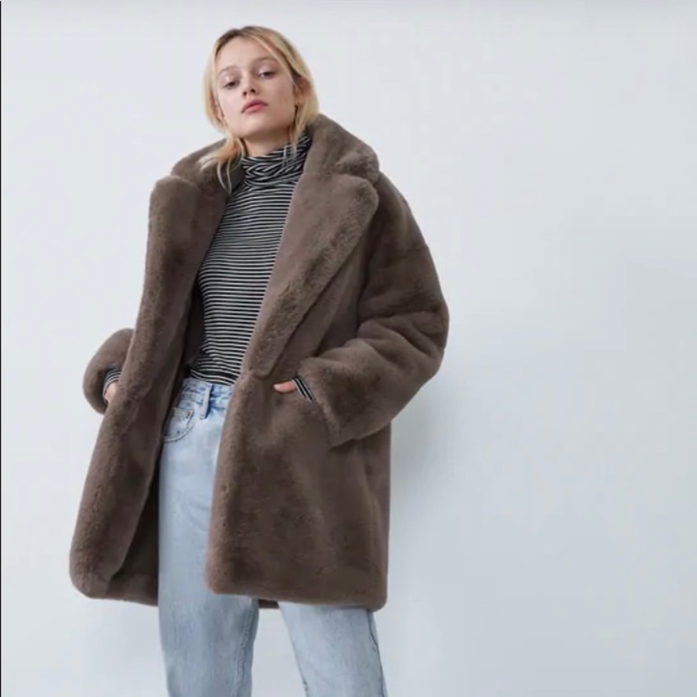 ZARA Oversized Grey Faux Fur Coat.